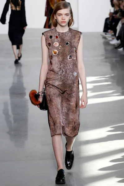 Look 27